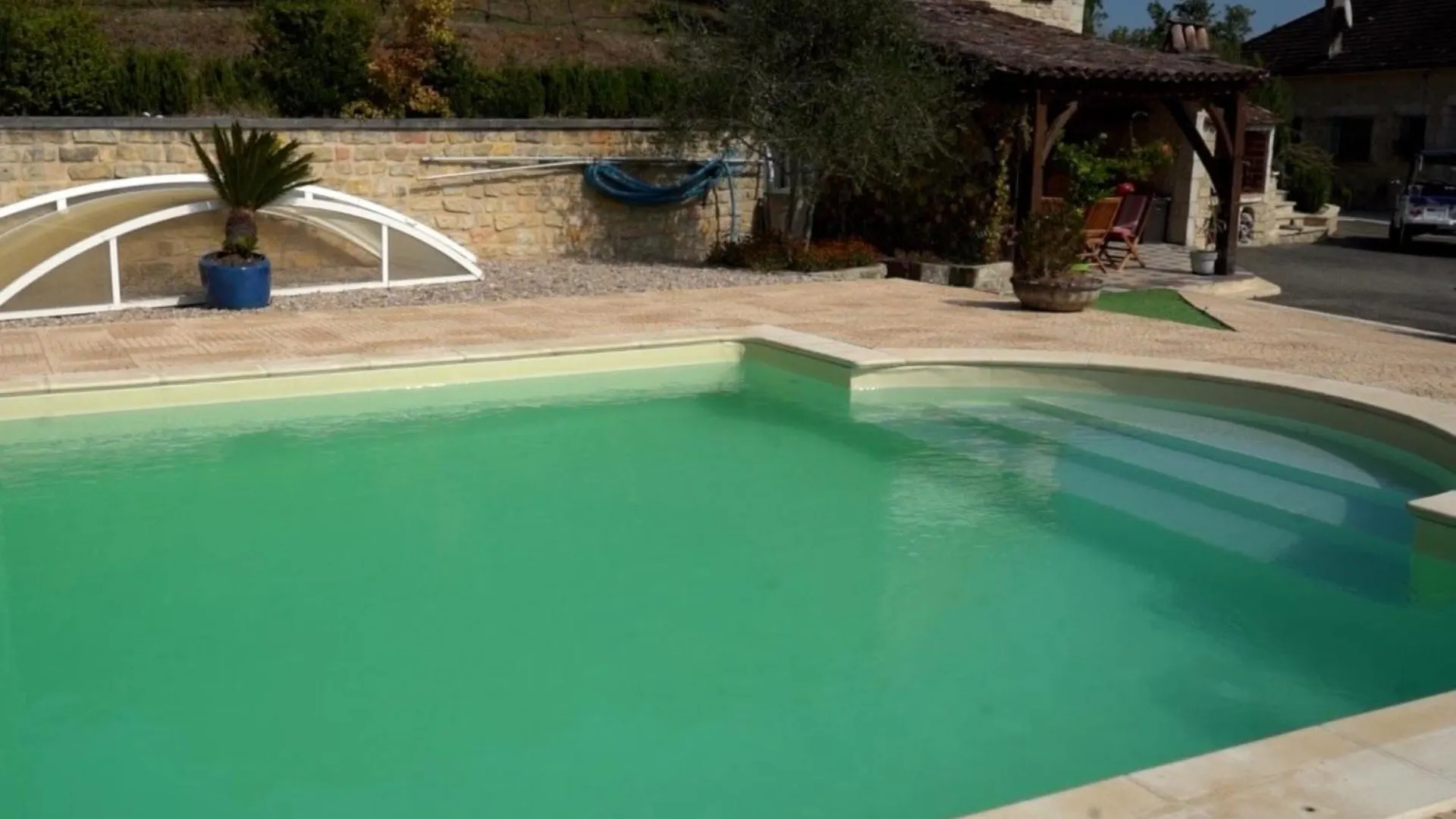 Maison Serra 4 Etoiles Avec Piscine Privee, Dependance Le Vigan  Le Vigan (Lot)